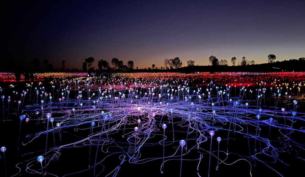 outdoors-travel-silhouette-light-night-travel-destinations-abstract-futuristic-design-data_t20_XN3Xel